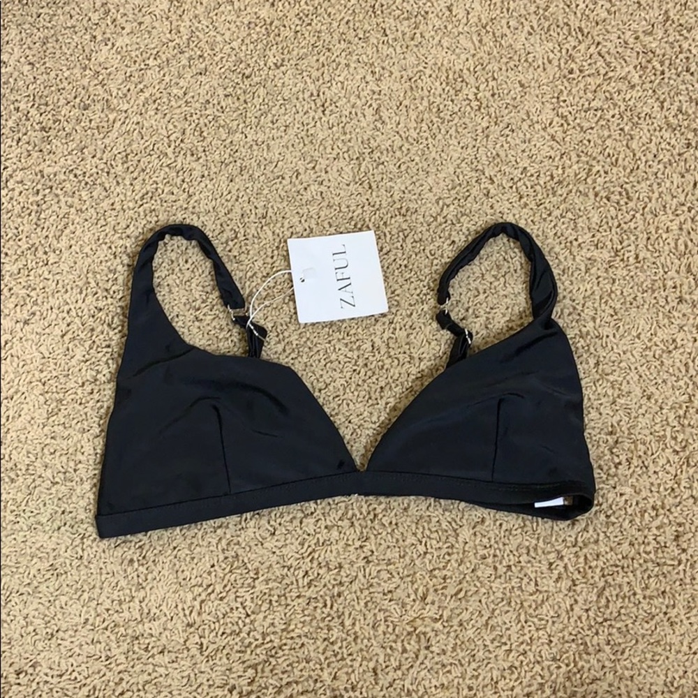Bikini top👙 New with tags never worn